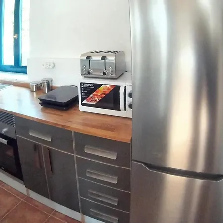 Family House Near With Mountain View Otañes