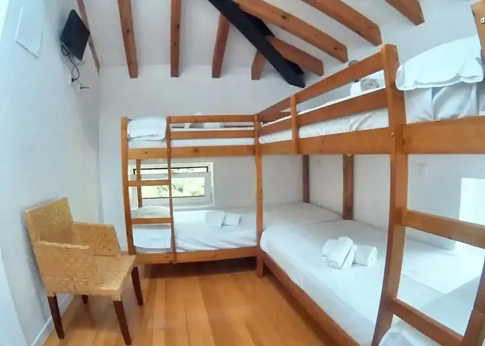 Family House Near With Mountain View Prázdninový dům Otañes