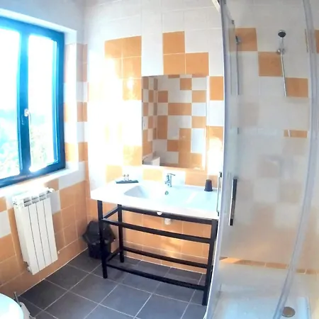 Family House Near With Mountain View * Otañes