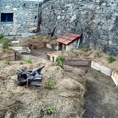 Hébergement de vacances Family House Near With Mountain View Otañes