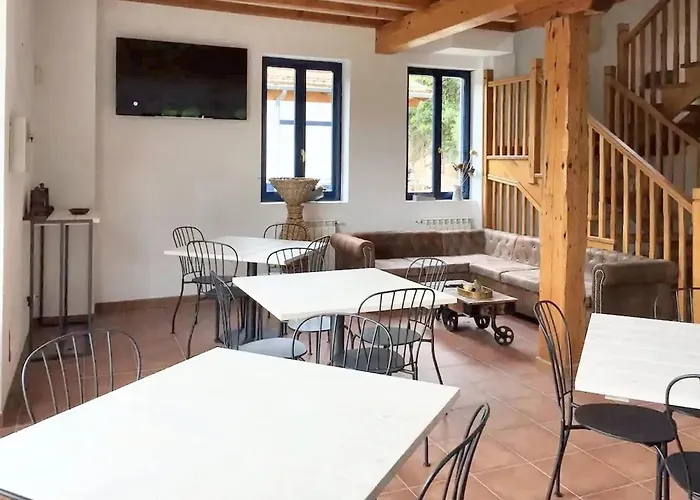 Dom wakacyjny Family House Near With Mountain View *