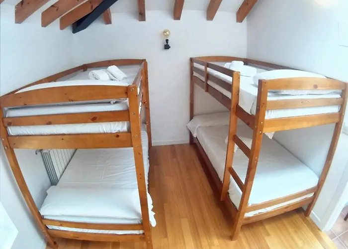 Family House Near With Mountain View Otañes